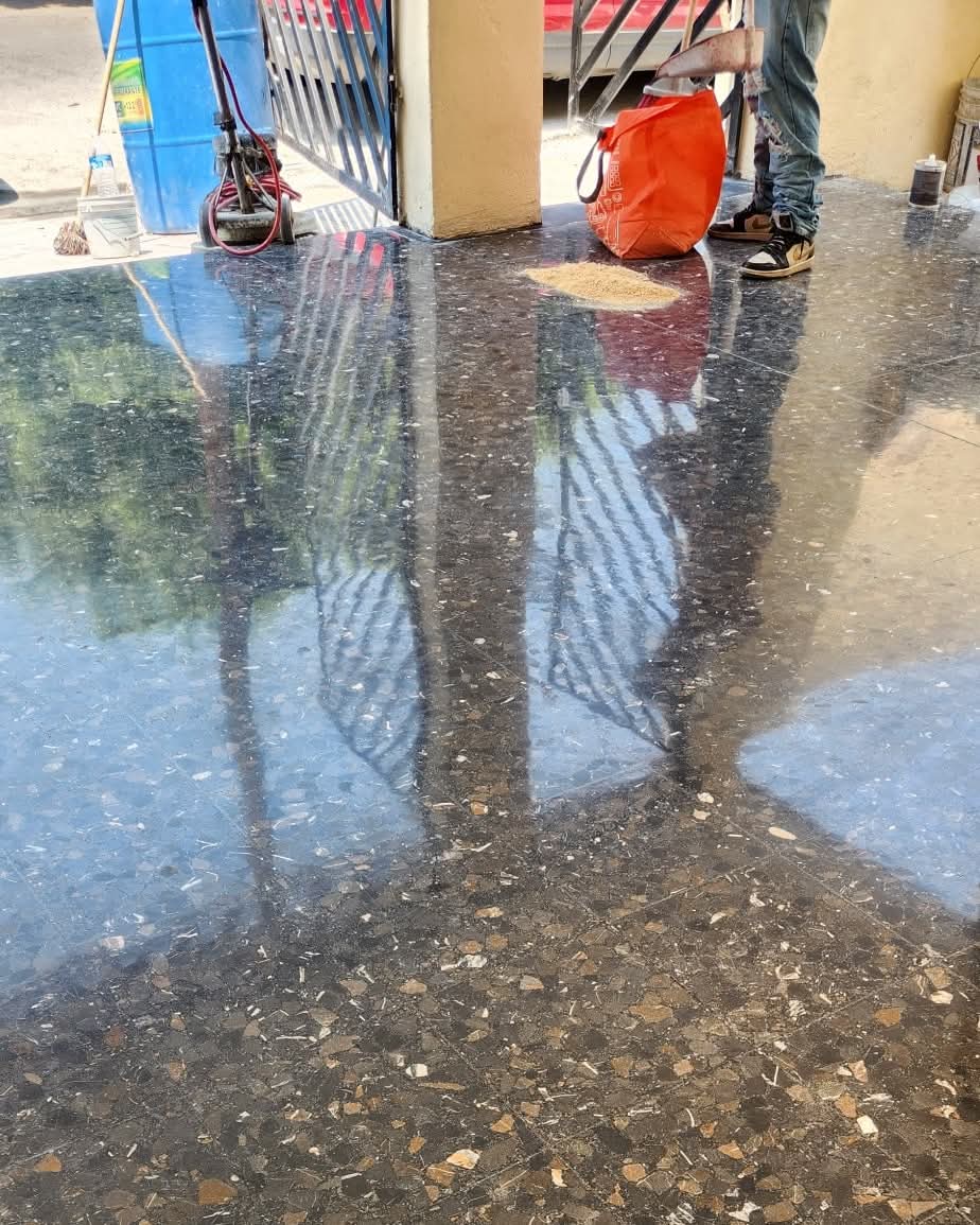 Pulido y Vitrificado de Piso Concreto y Granito