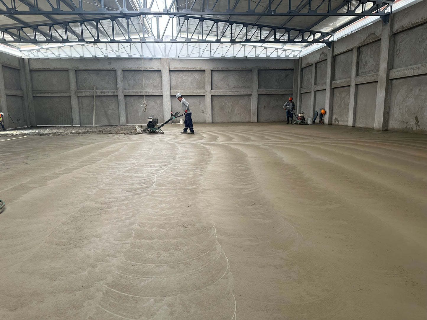 VACIADO DE CONTRAPISO INDUSTRIAL PARA USO DE ALMACEN TEXTIL- SR MOISES -ATE