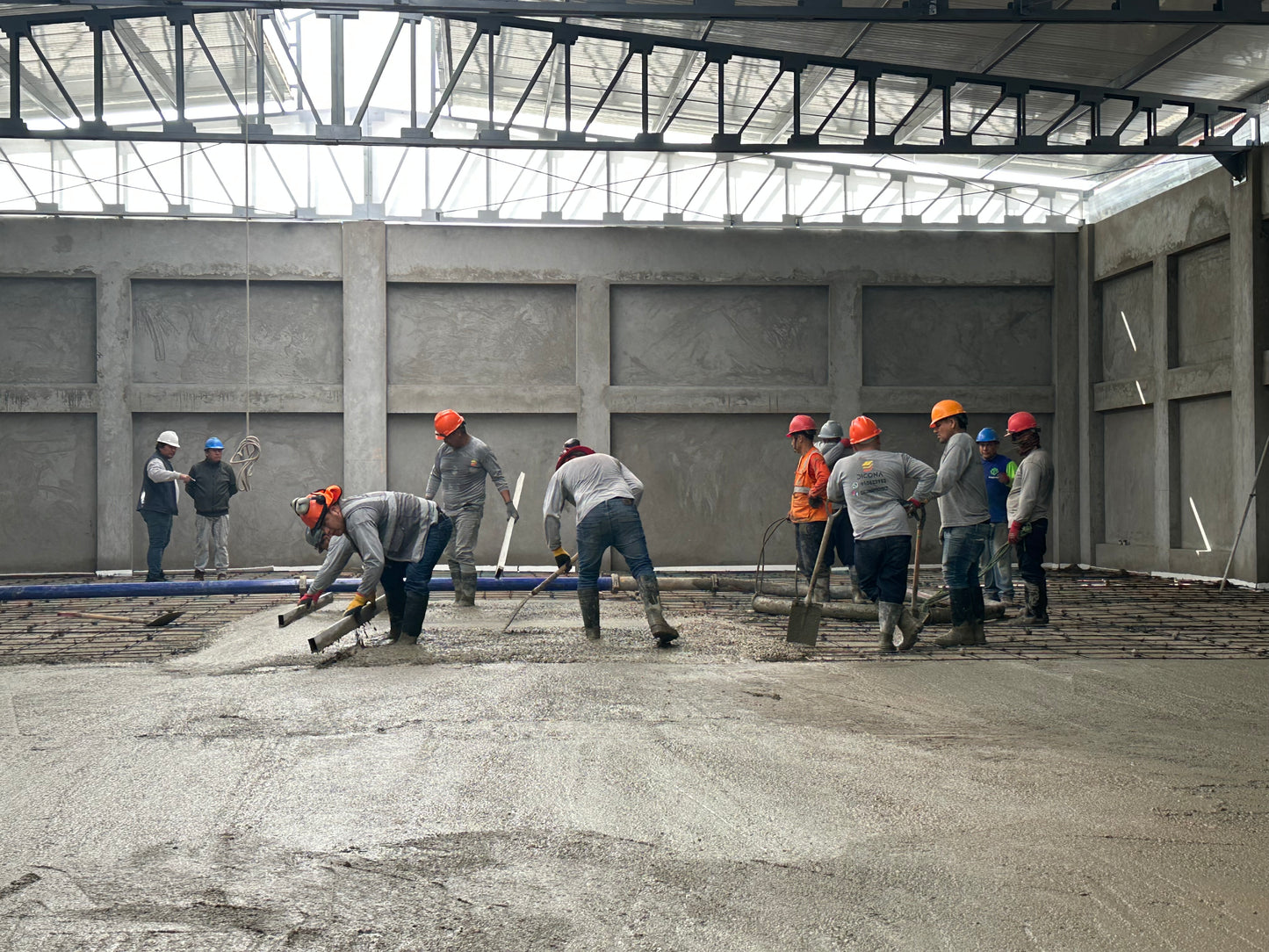 VACIADO DE CONTRAPISO INDUSTRIAL PARA USO DE ALMACEN TEXTIL- SR MOISES -ATE