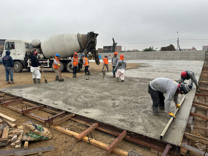 VACIADO DE LOSA INDUSTRIAL - DINGECON INGENIERIA SAC -PUENTE PIEDRA