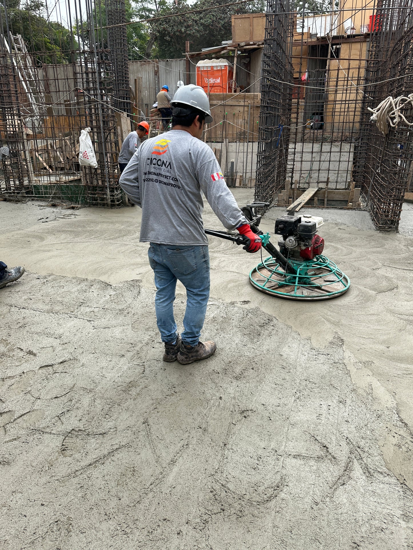 VACIADO DE LOSAS DE TECHO PARA EDIFICIO - INMOBILIARIA  -SALAMANCA, ATE