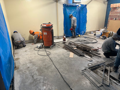 APLICACIÓN DE PISO DE POLIURETANO DE UCRETE - TIENDAS DE METRO SAN FELIPE Y PERCHING HYT SAC - JESUS MARIA