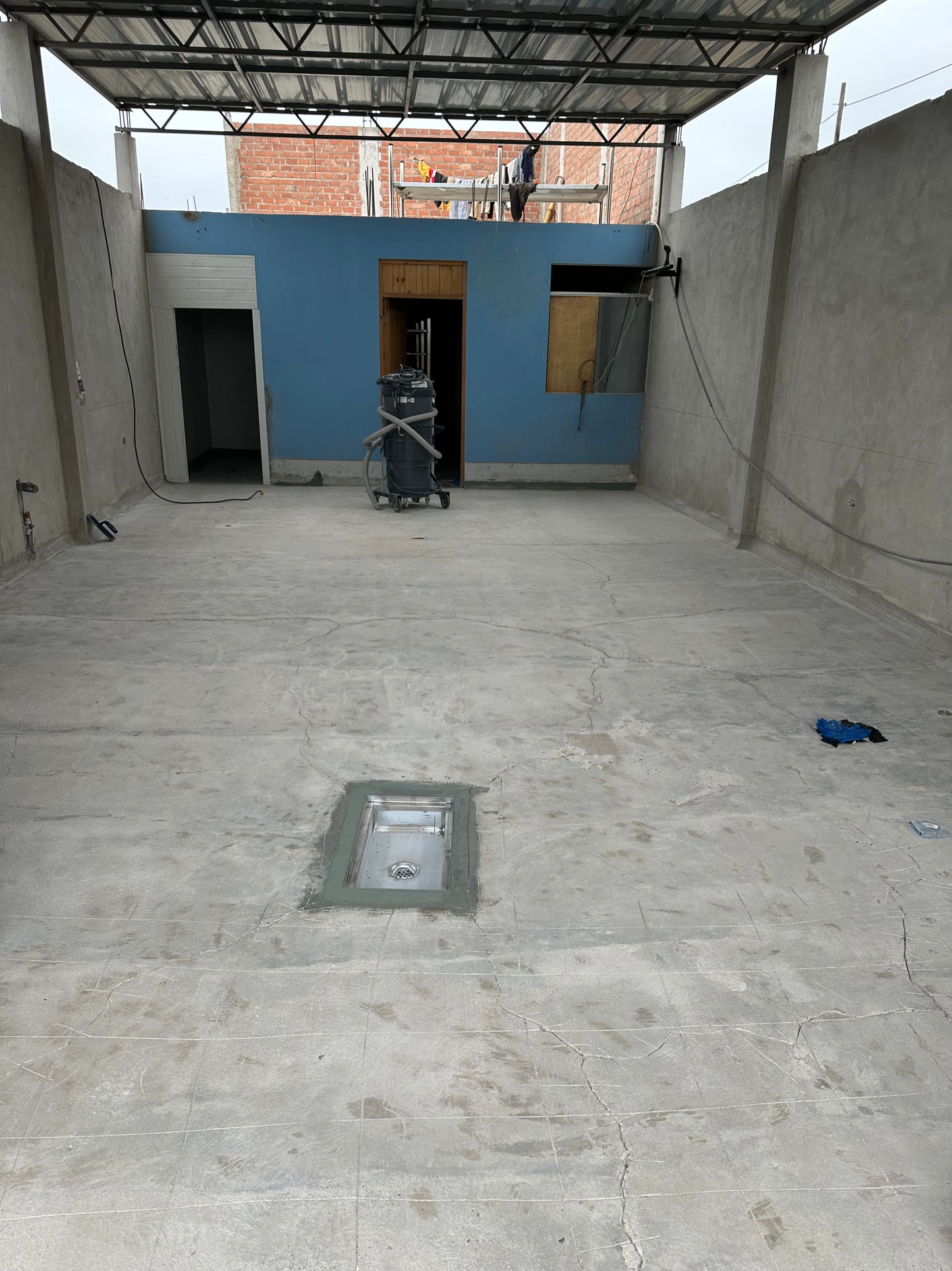 APLICACIÓN DE PISO DE POLIURETANO DE UCRETE PARA PLANTA DE QUESO -SR SAUL  VERANO SUICE- CAÑETE