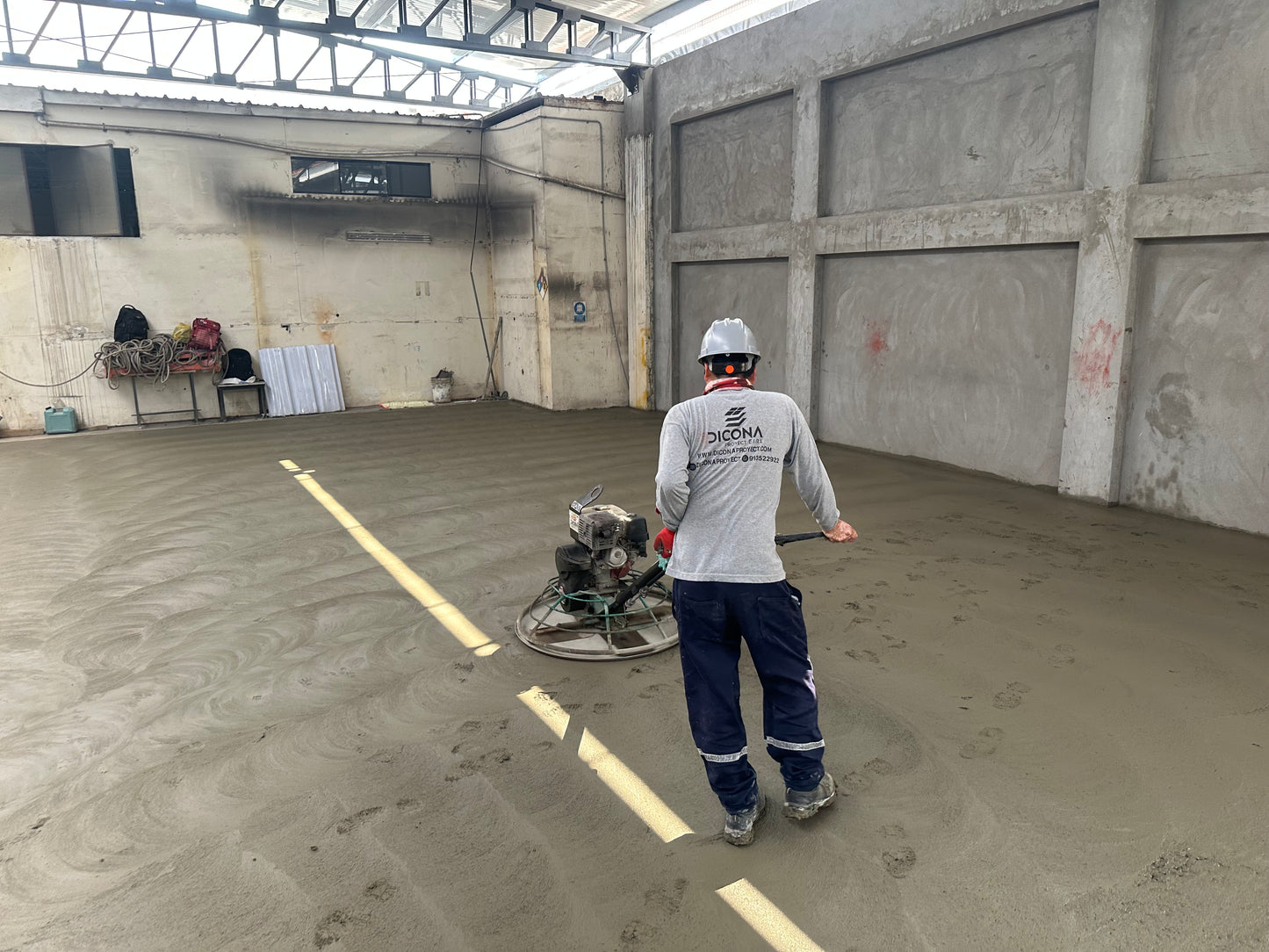 VACIADO DE CONTRAPISO INDUSTRIAL PARA USO DE ALMACEN TEXTIL- SR MOISES -ATE