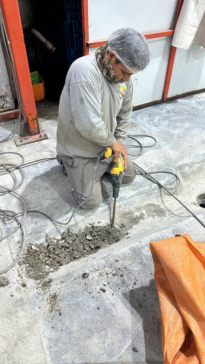 APLICACIÓN DE PISO DE POLIURETANO DE UCRETE EN PLANTA DE CEREALES Y SNACKS RASIL - HUACHIPA