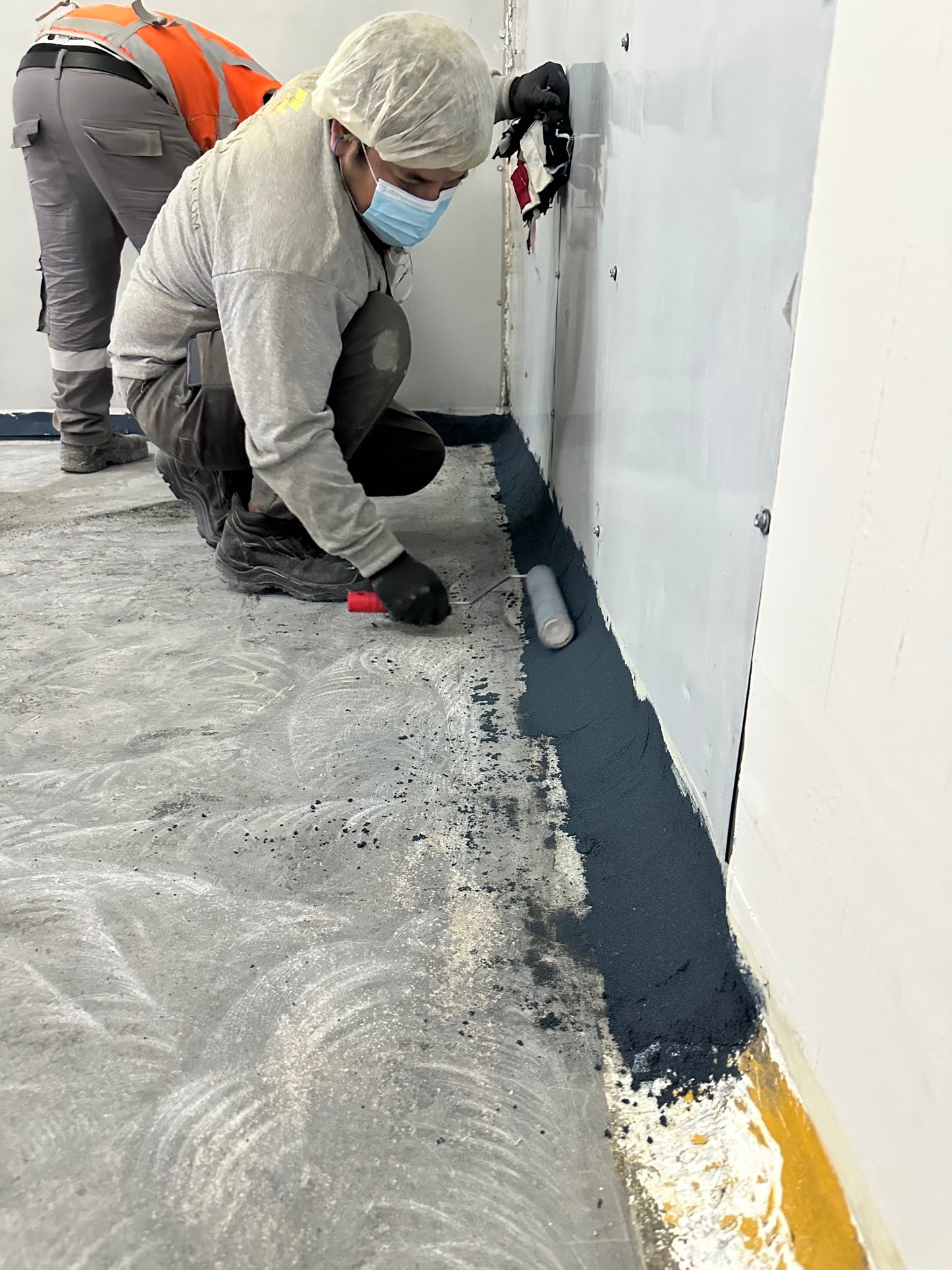 APLICACIÓN DE PISO DE POLIURETANO DE UCRETE EN PLANTA DE CEREALES Y SNACKS RASIL - HUACHIPA