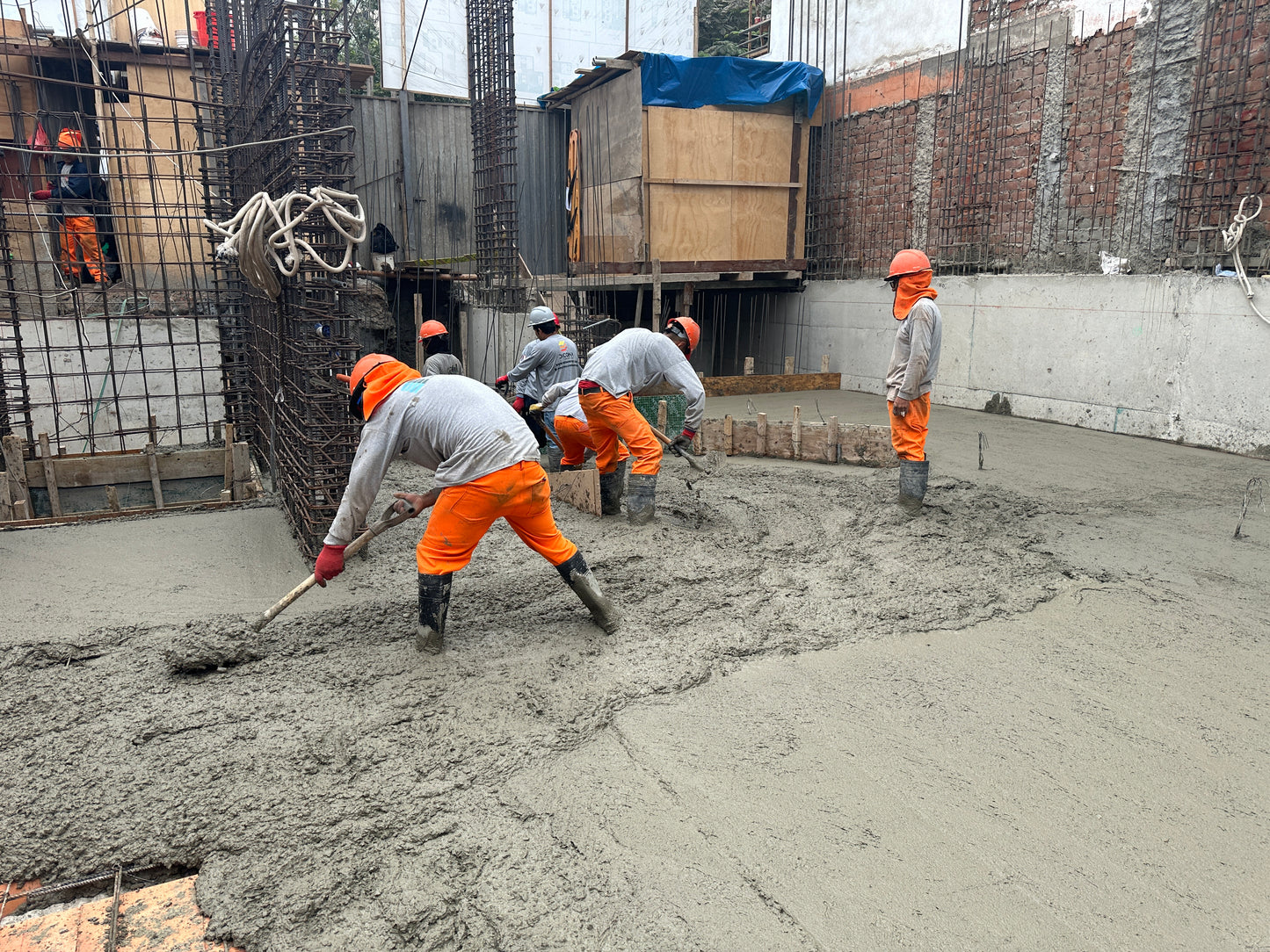 VACIADO DE LOSAS DE TECHO PARA EDIFICIO - INMOBILIARIA  -SALAMANCA, ATE