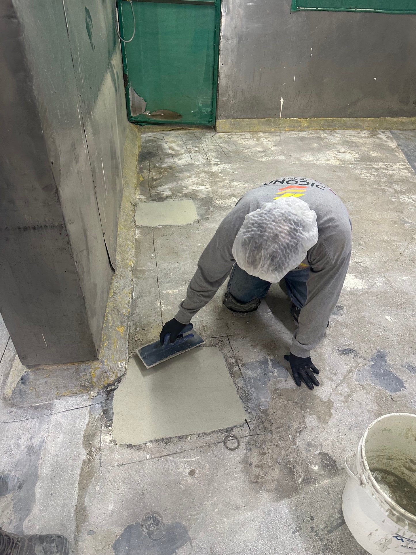 APLICACIÓN DE PISO DE POLIURETANO DE UCRETE EN PLANTA DE CEREALES Y SNACKS RASIL - HUACHIPA