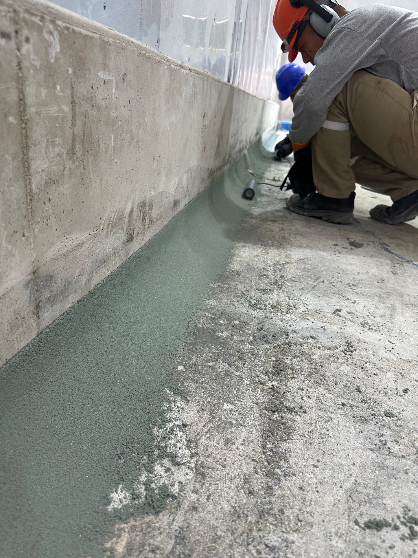 APLICACION DE PISO DE POLIURETANO DE UCRETE - COCINA PARA PROCESADORA DE POTA - KSL PESCADOS PUCUSANA