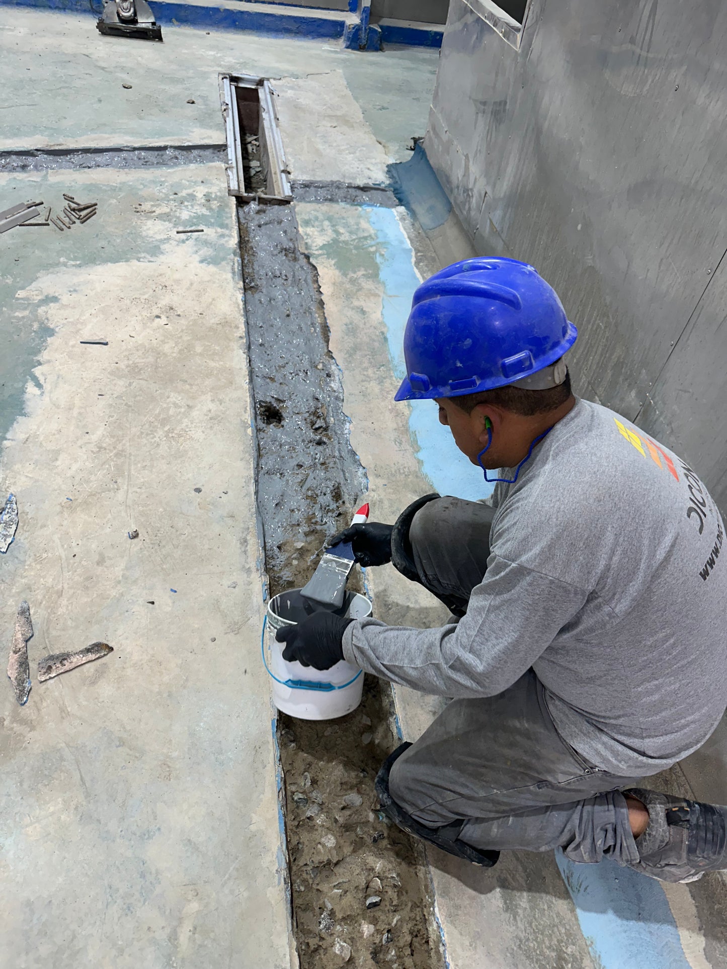 APLICACION DE PISO DE POLIURETANO DE UCRETE - COCINA PARA PROCESADORA DE POTA - KSL PESCADOS PUCUSANA