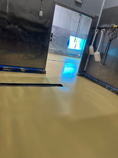 APLICACION DE PISO DE POLIURETANO DE UCRETE - COCINA PARA PROCESADORA DE POTA - KSL PESCADOS PUCUSANA