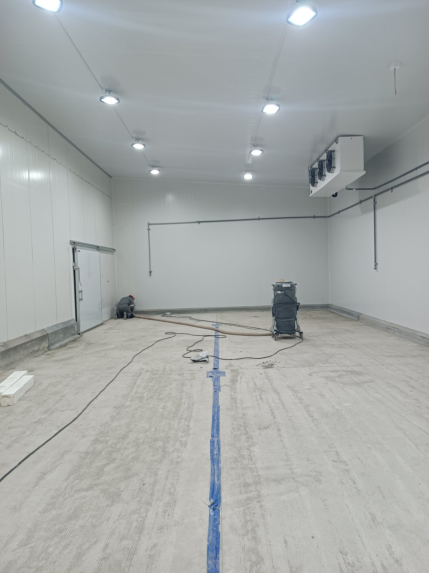 APLICACION DE  PISO DE POLIURETANO DE UCRETE-  SALAS DE PROCESAMIENTO DE FRUTAS -MARIPOSA ANDINA-LURIN