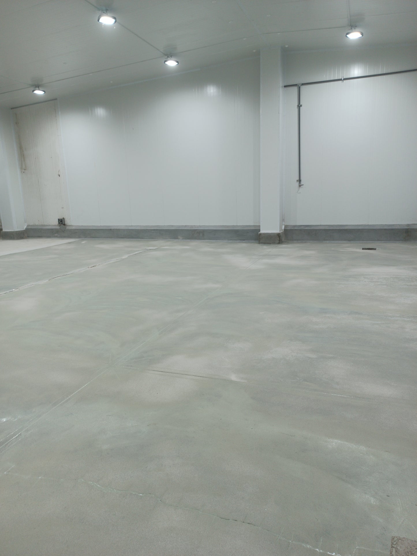 APLICACION DE  PISO DE POLIURETANO DE UCRETE-  SALAS DE PROCESAMIENTO DE FRUTAS -MARIPOSA ANDINA-LURIN