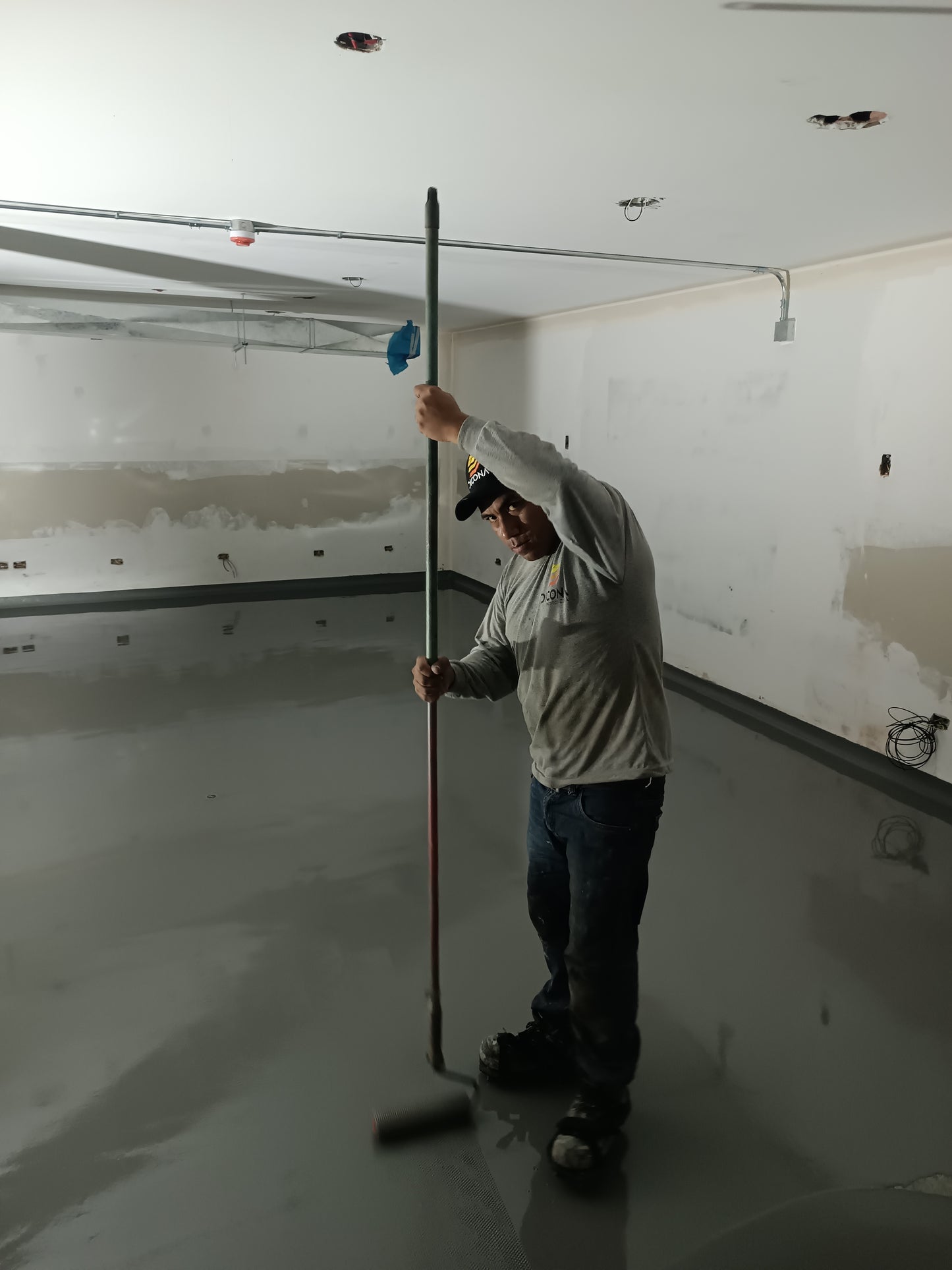 APLICACIÓN DE PISO DE POLIURETANO DE UCRETE - SMART BLENDS - SURQUILLO