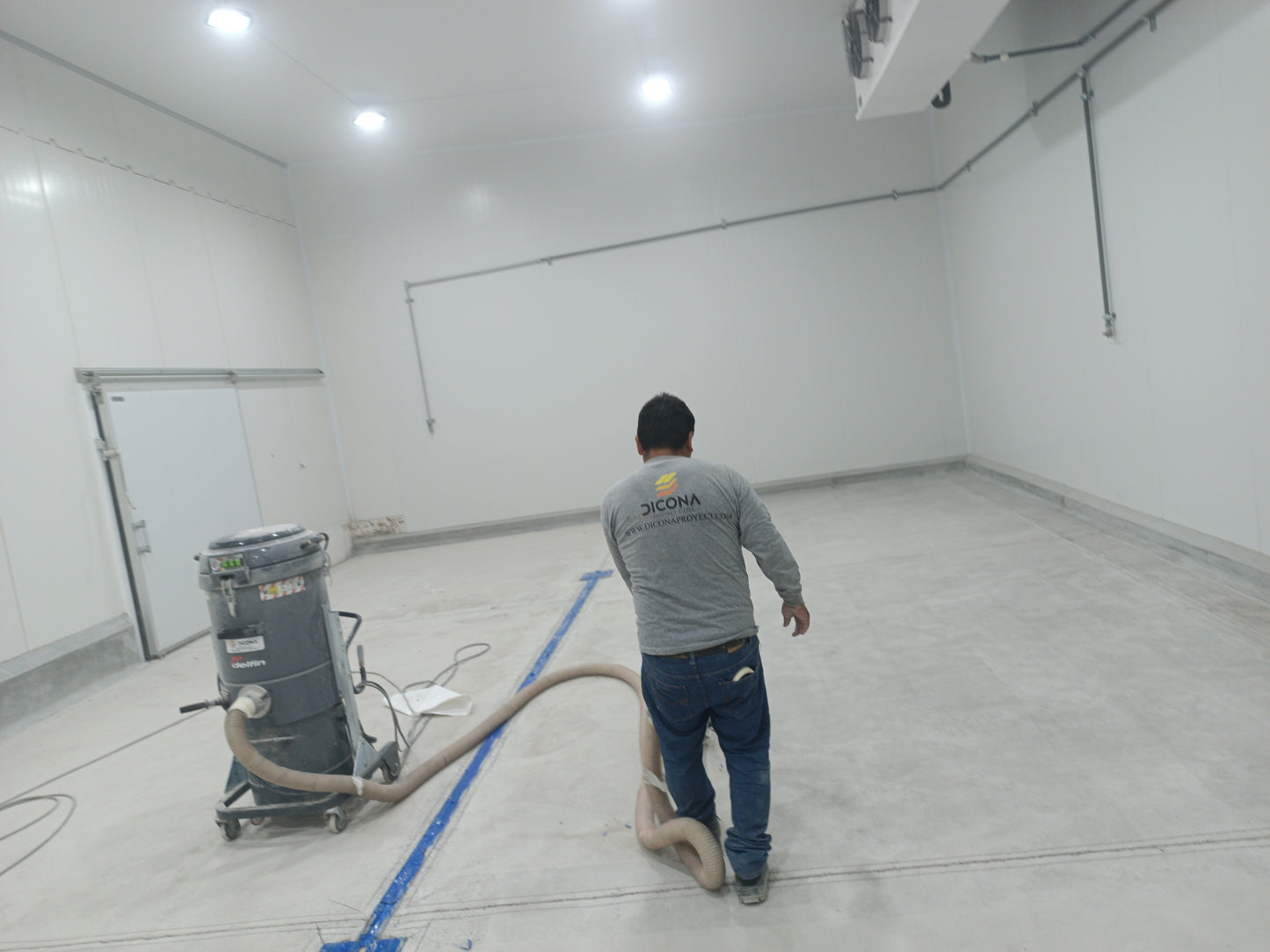 APLICACION DE  PISO DE POLIURETANO DE UCRETE-  SALAS DE PROCESAMIENTO DE FRUTAS -MARIPOSA ANDINA-LURIN