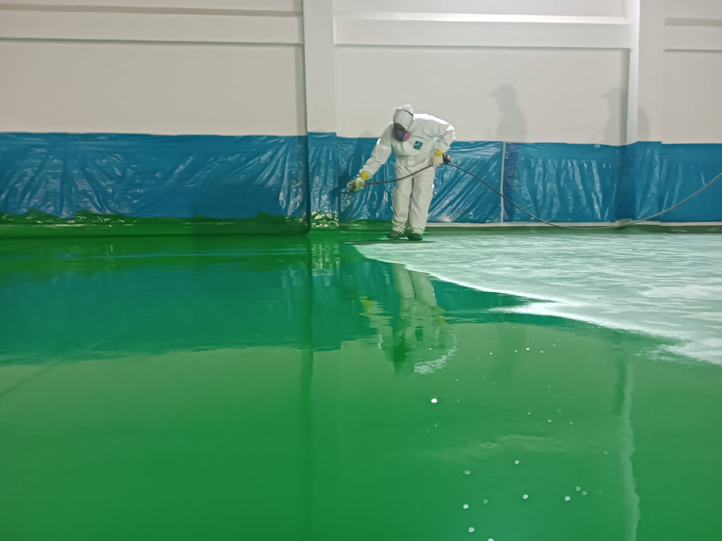 APLICACIÓN DE PINTURA ALIFATICA DE POLIURETANO - PROMOTORA DE CULTIVOS ANDINOS BOMBOM - JUNIN