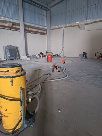 APLICACIÓN DE PISO AUTONIVELANTE EPOXICO TALLER METALMECANICO-DISTRIBUCIONES DIESEL PERU-CALLAO