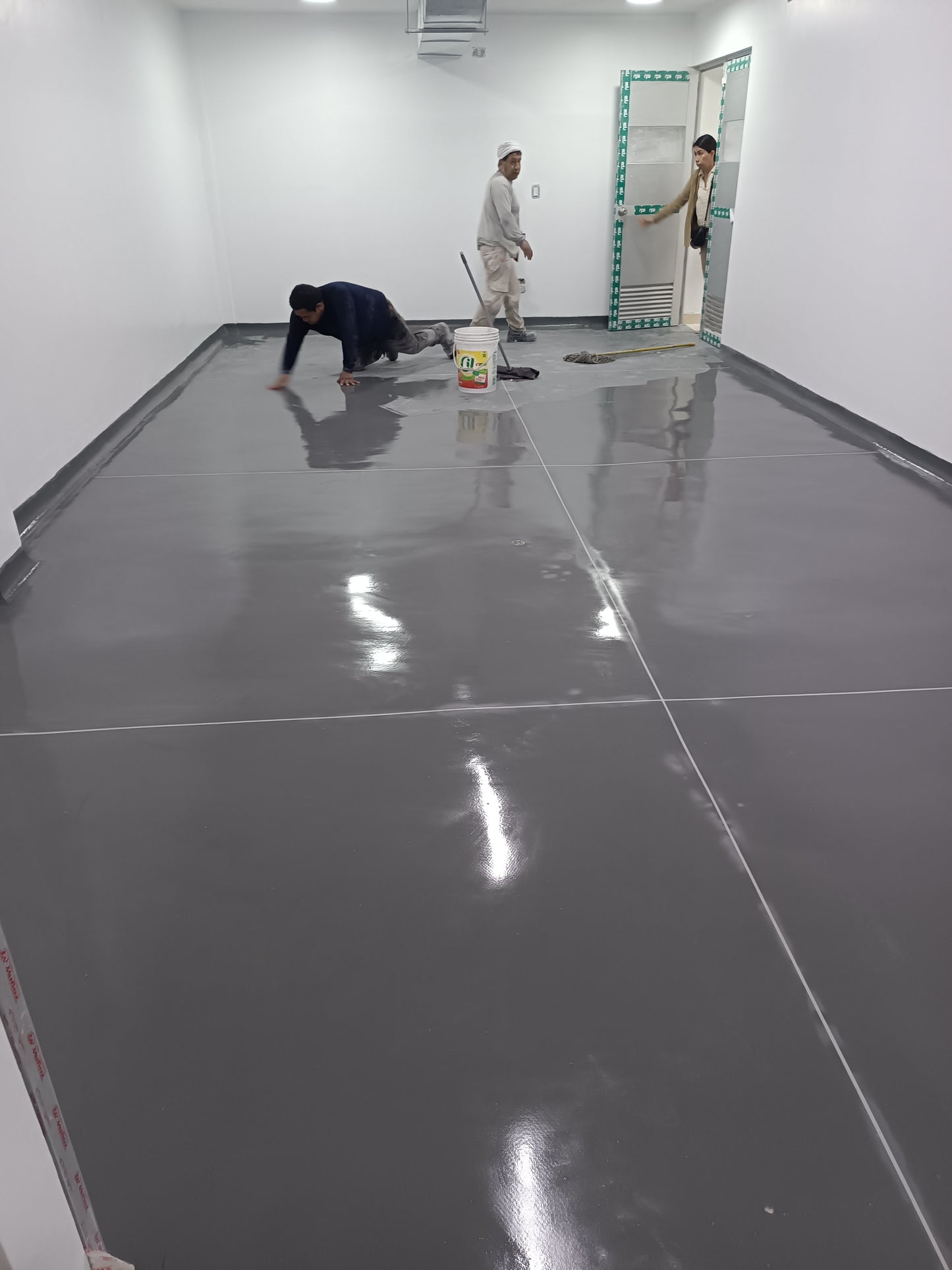 APLICACIÓN DE PISO DE POLIURETANO DE UCRETE - SMART BLENDS - SURQUILLO