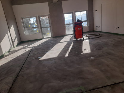 APLICACIÓN DE AUTONIVELANTE EPOXICO - LUANA CAPELLA CONSTRUCTORES EIRL-COLEGIO EN TANGALBAMBA CAJAMARCA