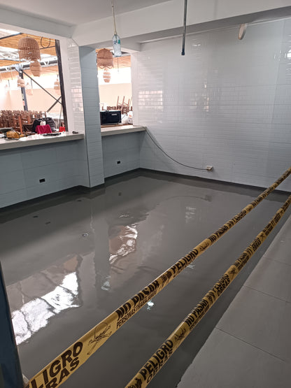 APLICACIÓN DE POLIURETANO DE UCRETE PARA AREA DE COCINA - EL RICO PIURA - SANTA CLARA