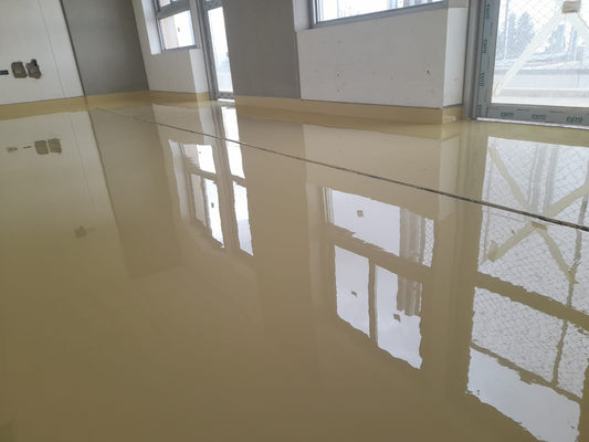 APLICACIÓN DE AUTONIVELANTE EPOXICO - LUANA CAPELLA CONSTRUCTORES EIRL-COLEGIO EN TANGALBAMBA CAJAMARCA