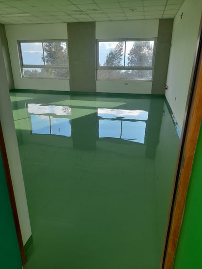 APLICACIÓN DE AUTONIVELANTE EPOXICO - LUANA CAPELLA CONSTRUCTORES EIRL-COLEGIO EN TANGALBAMBA CAJAMARCA